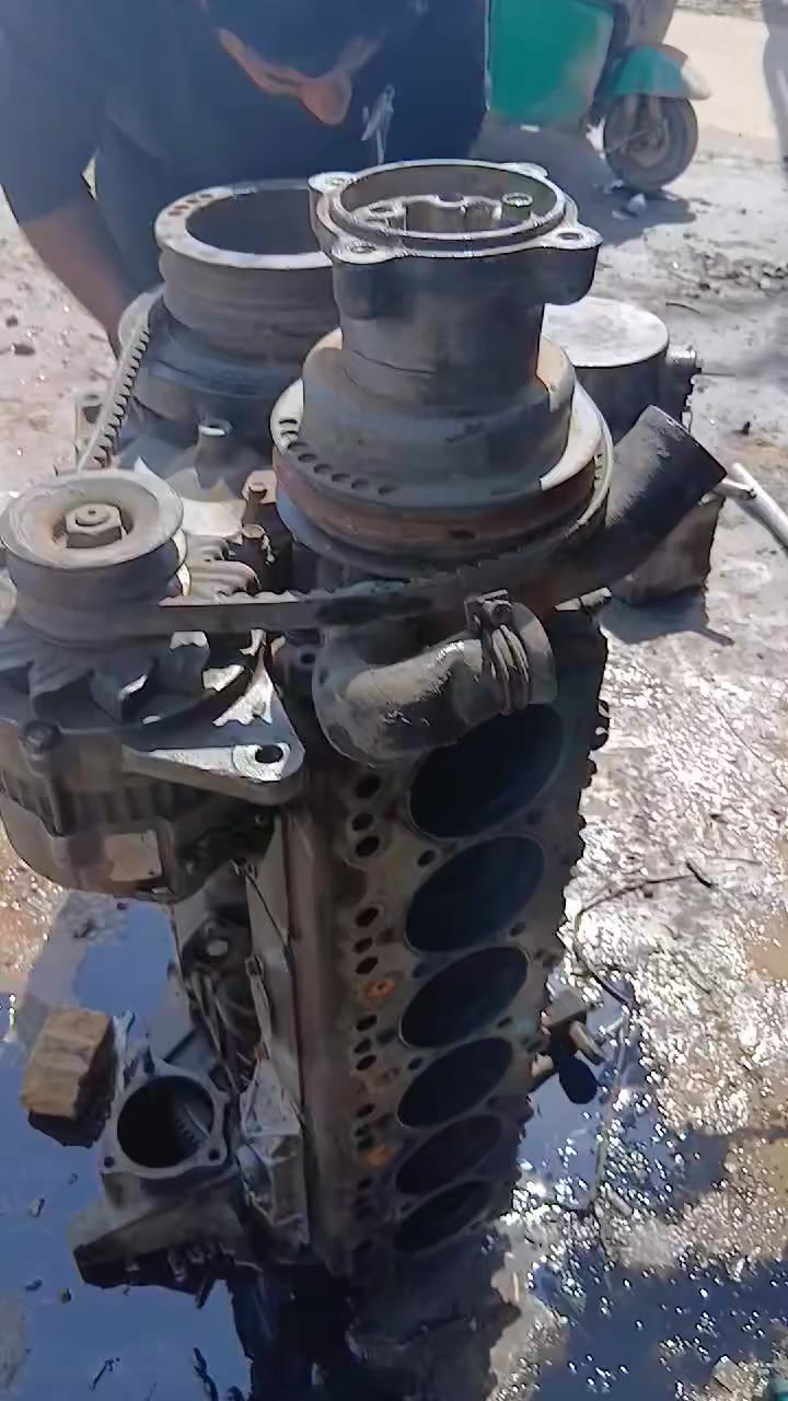 البيع نص محرك ازوره ١٠٥ ستندر شركه هاتف ***********
