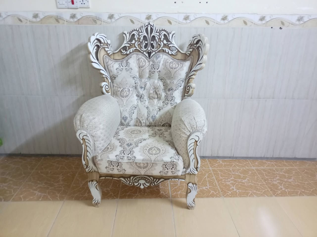 سلام عليكم للبيع سريع 
قنفات رئاسي موديل جديد عشر مقاعد السعر ٥٠٠ مابي عيب ابد ولا كسر ولا تلف بي مجال بسيط


**إذا كنت صاحب هذا الإعلان وتريد حذفه لأي سبب، رجاءا أرسل رسالة إلى الدعم الفني**