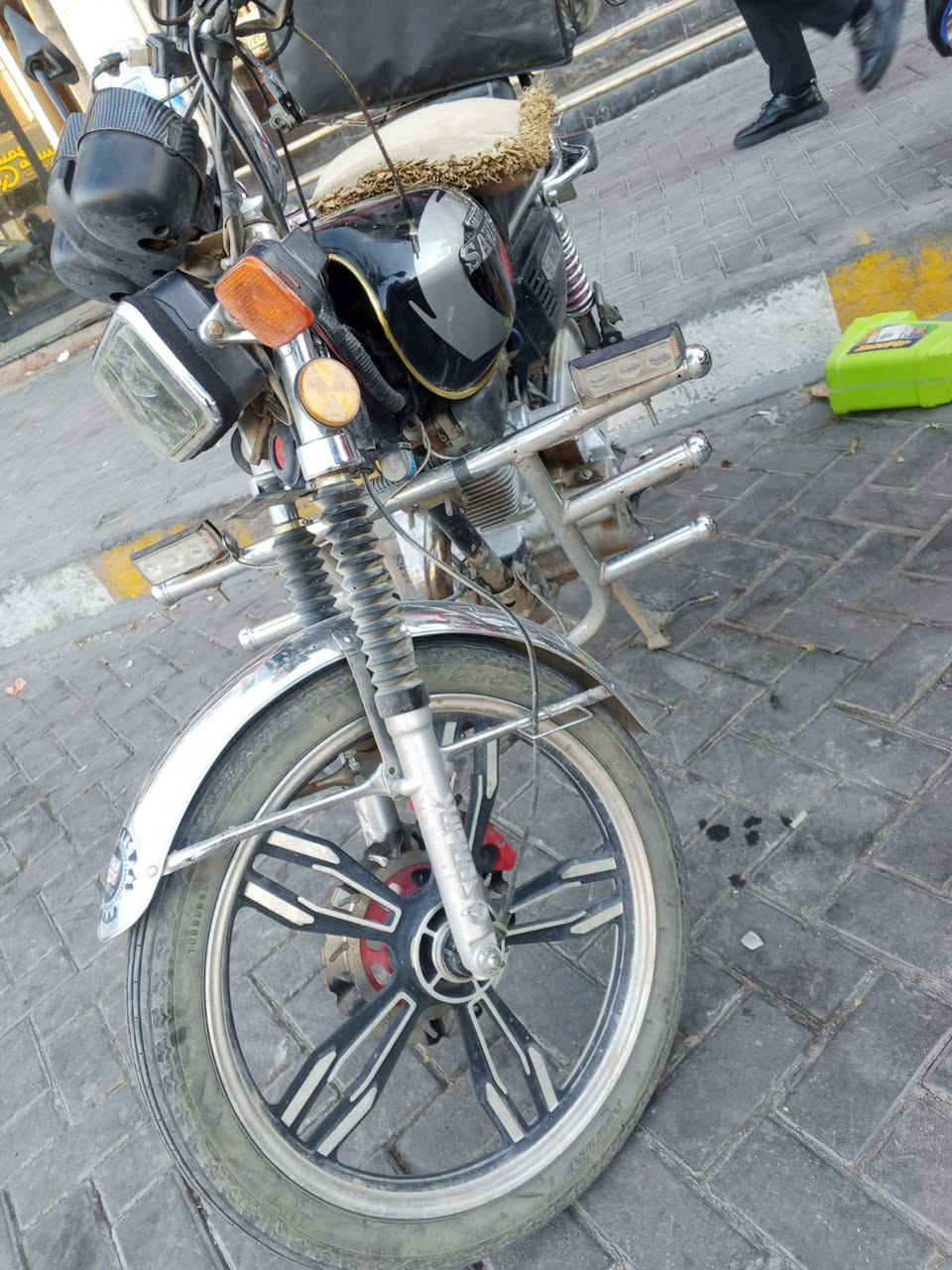 مستعجل على بيعتها دراجه سونيك 2024 اصليه 5 كير رقم بغداد تحويل ثاني يوم ب مليون 300 وبيها مجال ***********
