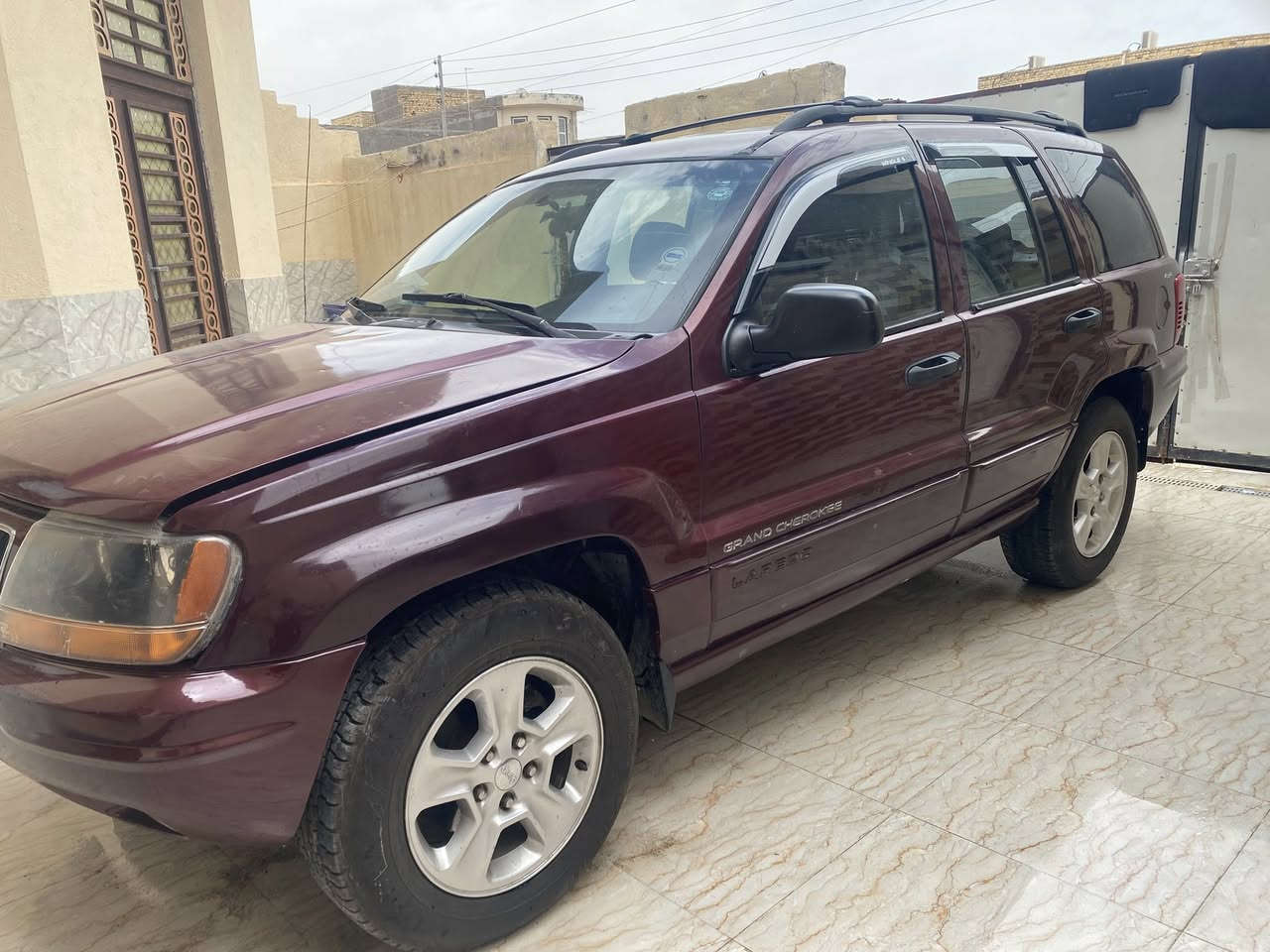 جيب كراند موديل 2000 على وضع الشركه تبريد شغال مكينه 6 اسلندر بدون حادث رقم دهوك راعيه من الناصريه سنويه الشهر العاشر تخلص راعيه يريد مدوار 
تاير جديد اربعه باتري جديد ضفيره بل الباكيت رقم وتساب ***********
مرواس او بيع
