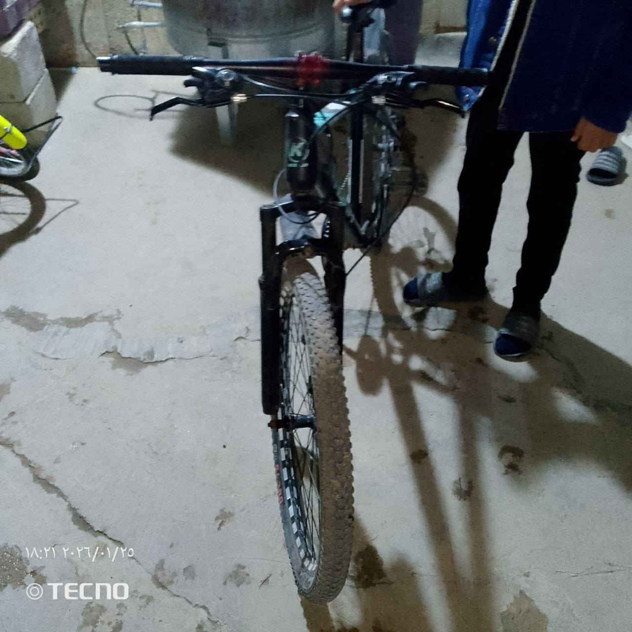 بايسكل جبلي للبيع الماني ماصارلي شهرين من اشتريته ماخذه 150رايده100وبيه مجال الاستفسار خاص العنوان كربلاء حي العسكري الطاقه


**إذا كنت صاحب هذا الإعلان وتريد حذفه لأي سبب، رجاءا أرسل رسالة إلى الدعم الفني**