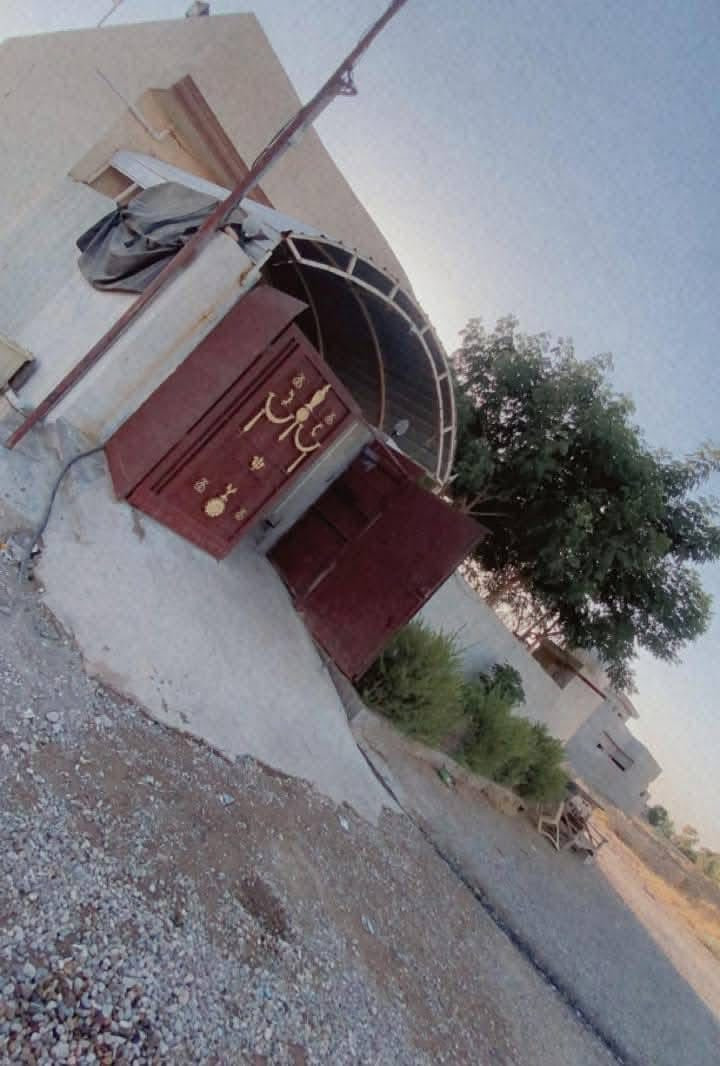 أعلان ..
دار للبيع مساحه 350
أستقبال
هول
غرفتين نوم 2
تواليت داخلي وخارجي 
مواصفات :سيراميك فول صقف ثانوي ايزوگام 
وموجود بي بير ماي ارتوازي للاستفسار اتصل على هاي الرقم ***********9 بدايه جبراوه خلفت بيت بكر جاوشين
