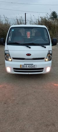 كيا بنكو 2015 محرك 2700 كفاله عامه من صبغ وضربه وتبديل (فقط تبديل دوسا...