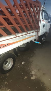 هاي كيا فحل نظيفه السياره السياره مقفوله بس بيها ضربه باب السائق 2010 ...