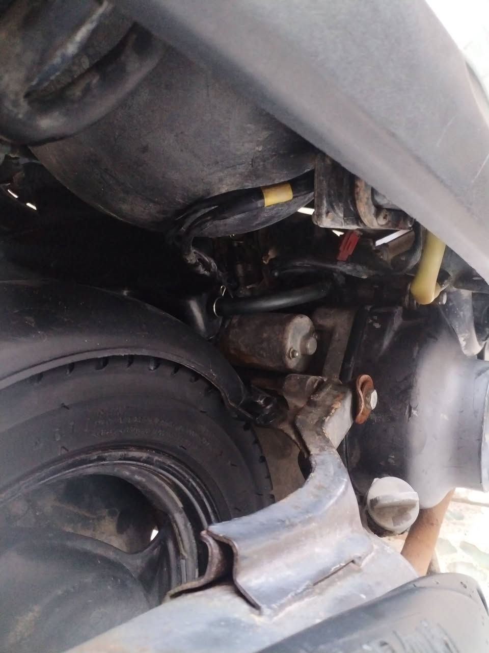 السلام عليكم للبيع دراجه ماكس عدله دراجة حلوه وبلادية مكينة ناعمه دراجة جاهزه نقصه بس اشاير اماميه ميشتغلن مكاني حله قرب مركز ثورة رقمي *********** سعر ب550 وبيه مجال بسيط
