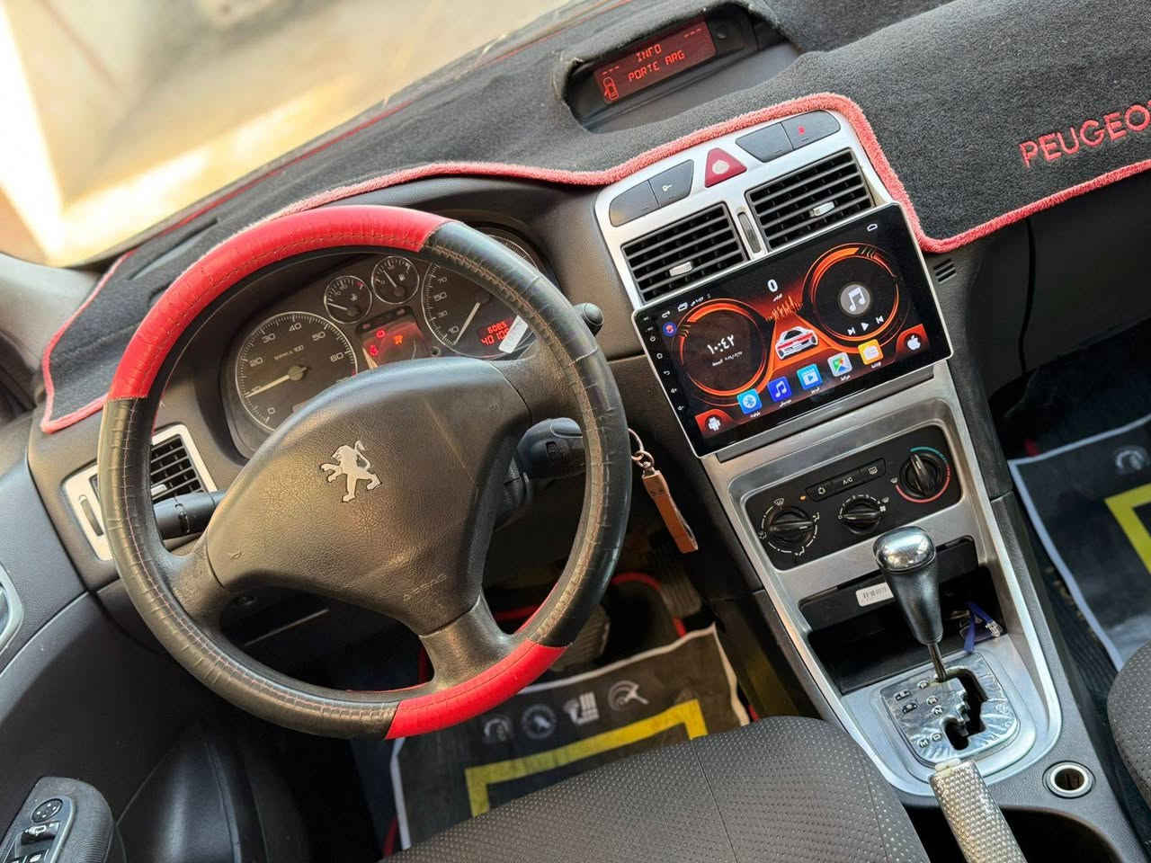 بيجو موديل 2006 سياره جاهزه بدون نقص تبريد شغال رقم بغداد 52$ وبيها مجال ممتواجد فيس اتصال فقط ***********
