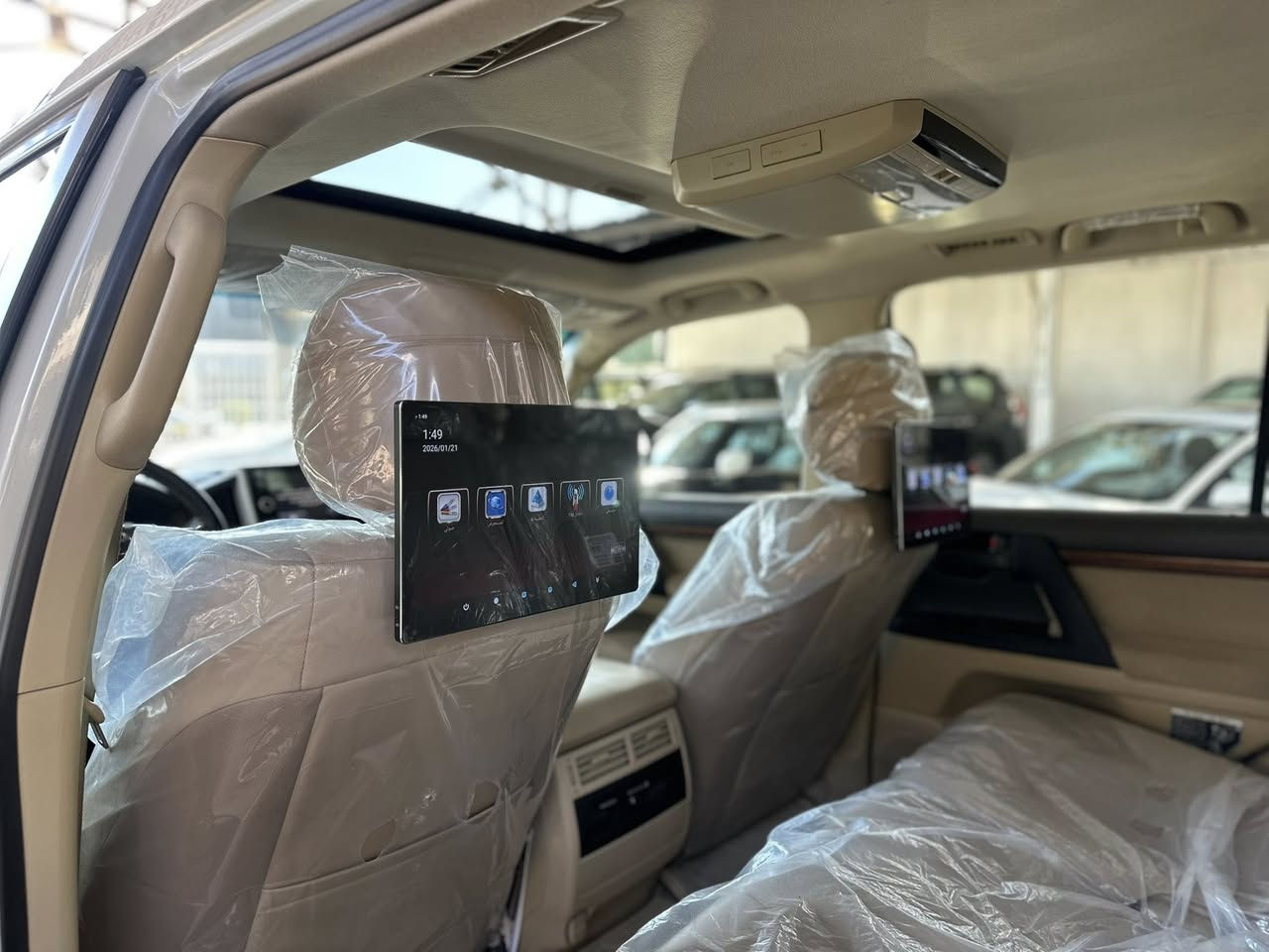 (بسم الله الرحمن الرحيم) 

لاندكروز 🔥 2016 💣 ساز 

الموصفات 💯 :

1- فتحة 🕳️
2- بصمة 🔐
3- كرسي واحد كهرباء ⚡️ 
4- كشنات جلد 🤎
5- شاشة ساز بلاد 🖥️
6- زراك لايت 🌟
وباقي المواصفات 

حجم المحرك : 8 سلندر  (4.600 ) ✅

العداد : 130.000 km ✅

السيارة #جديدة جداً (مكفولة من البارد ) ✅

السيارة #بدون شريط ✅

#السعر 48.500 $
485 ورقة للتفاوض او للاستفسار الاتصال على الرقم 

***********
***********
#مسلم الخفاجي 

بغداد/ جكوك
