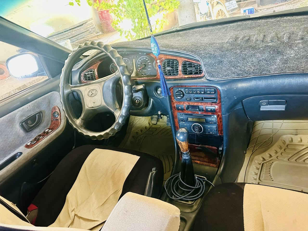 سلامو عليكم للبيع سوناته تو  موديل 1995 مابيههً كل نقص كهربايات كامله مكفوله من كص رقم ديالى باسمي منضومه مال غاز مكاني ديالى جلولاء الرقم ***********
