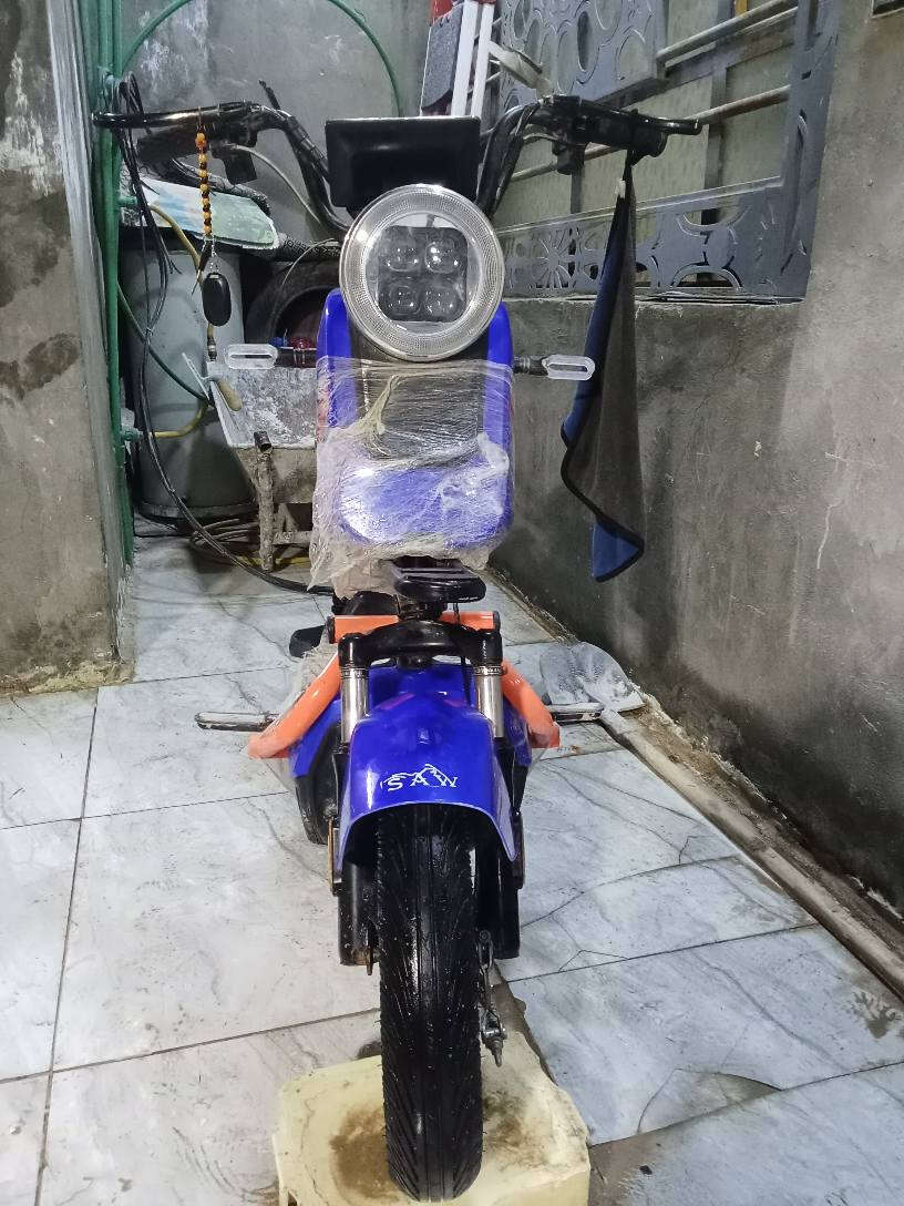 دراجه شحن نضيفه للمراوس فقط ب دراجه بانزين بطاريات جدد شحن يطول 6 ساعات بريك خلفي يحتاج بنزات فقط النجف, العراق


**إذا كنت صاحب هذا الإعلان وتريد حذفه لأي سبب، رجاءا أرسل رسالة إلى الدعم الفني**