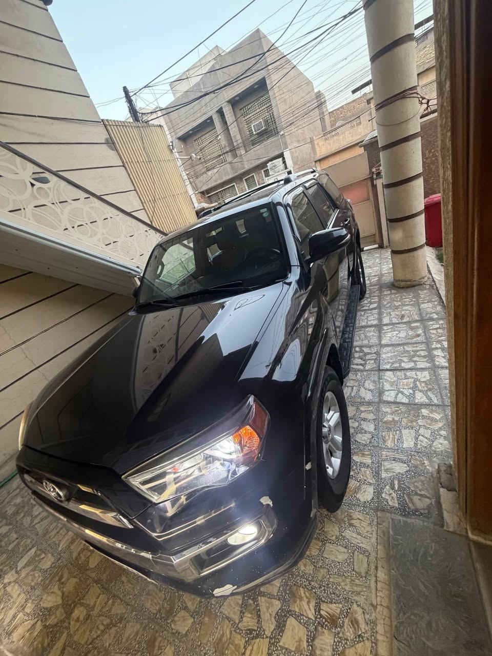 السلام عليكم 
للبيع او المراوس فوررنر sr5 فول مواصفات 
شاشة وكامرا ولايت زنون 
فول تحكم ستيرن والجام كله اوتو الجامة 
مراية عاكسة للضوء واشارة بالمري وهيتر 
كشنات جلد وتحكم كهربائي 
فتحة سقف سلايد روف 
محرك 4000cc v6( لاندكروز )
محرك وكير بشرط 
تخم تاير جديد 
السيارة بدون اي نقص 
السيارة بدون صبغ حادث امريكا ربع جاملغ عكس السايق ومعدل بارد ومسحوب كارت ع كدة وصور الحادث بالمنشور 
الايرباكات كلها سليمة 
ماشية 61 حقيقي 
السعر 260 
للاستفسار *********** متواجد واتساب بغداد, العراق
