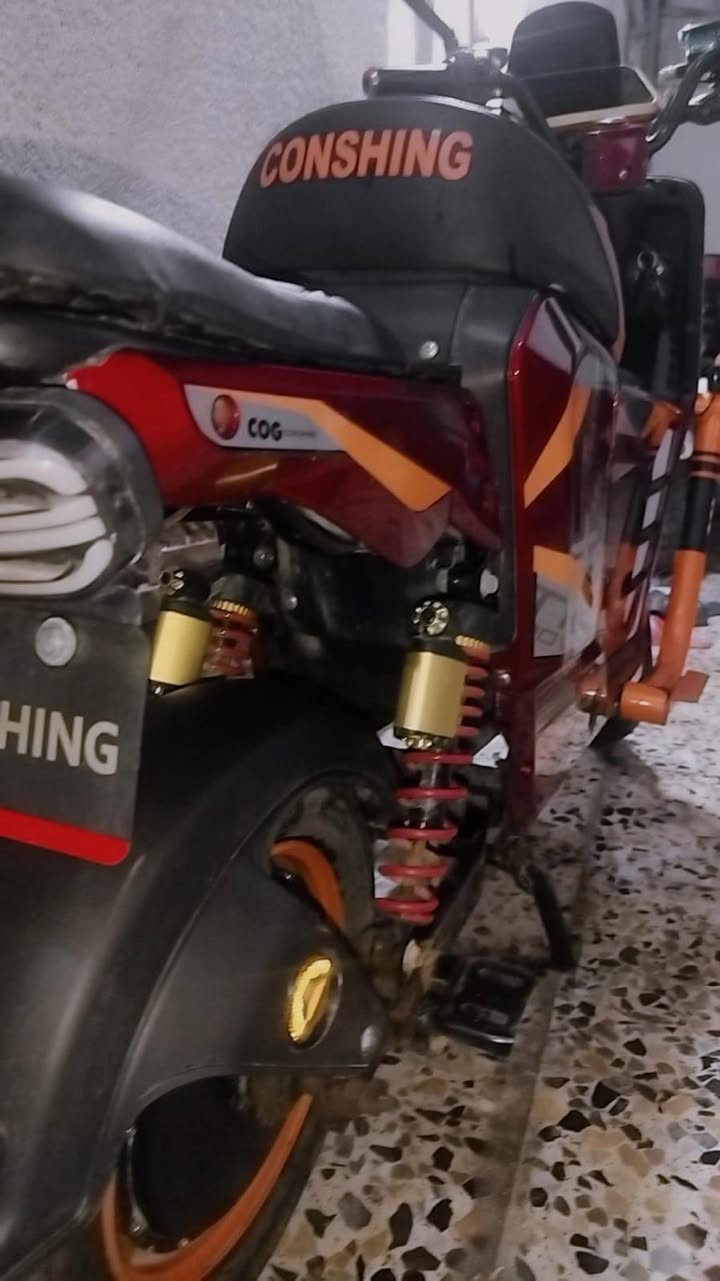 السلام عليكم
دراجه شحن X900 للبيع  نظيفة استعمال شخصي

5 بطاريات

سعة الملف 2000

السرعة 112

ابريك دسك امامي خلفي + نظام اي بي اس 

بصمه وتشغيل عن بعد 

نضام حماية سرقه 

سرعه 4 وضعيات

نضام( R) 

نظام (P) 

جهاز انذار قفل سكيورتي

السعر 450 وبيهه مجال

رقمي ***********
 
مكان بصره كرمة علي
