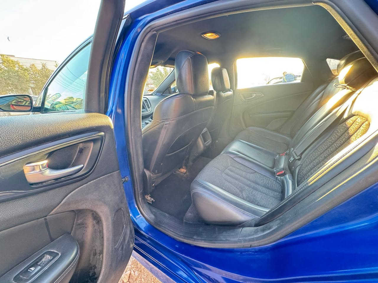 للبيع S200
مواصفات S معروفه
موديل 2016
دخول كلين تايتل
محرك 2400
كير 9نمر
بصمه
لايت زنون
تبريد تدفئه بلادي
رقم نجف باسمي
السعر 120 بيهه مجال بصيط
***********
