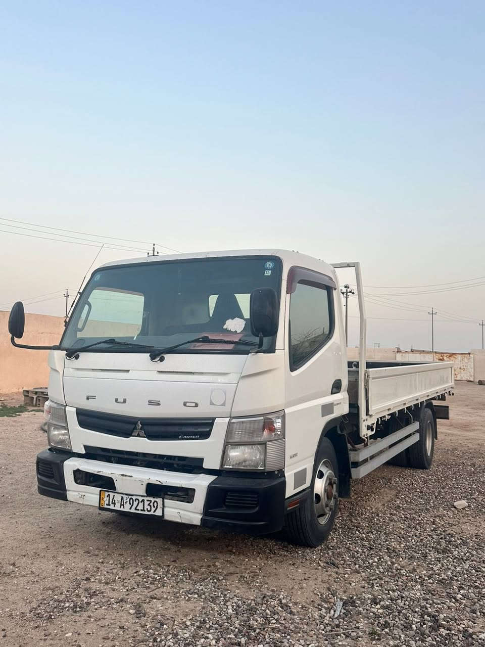 سلام عليكم كنتر 21 خمسه متر مكينه كهربائيه گير اتوماتيك سياره جديده ماماشيه السعر 200رقم الهاتف ***********
