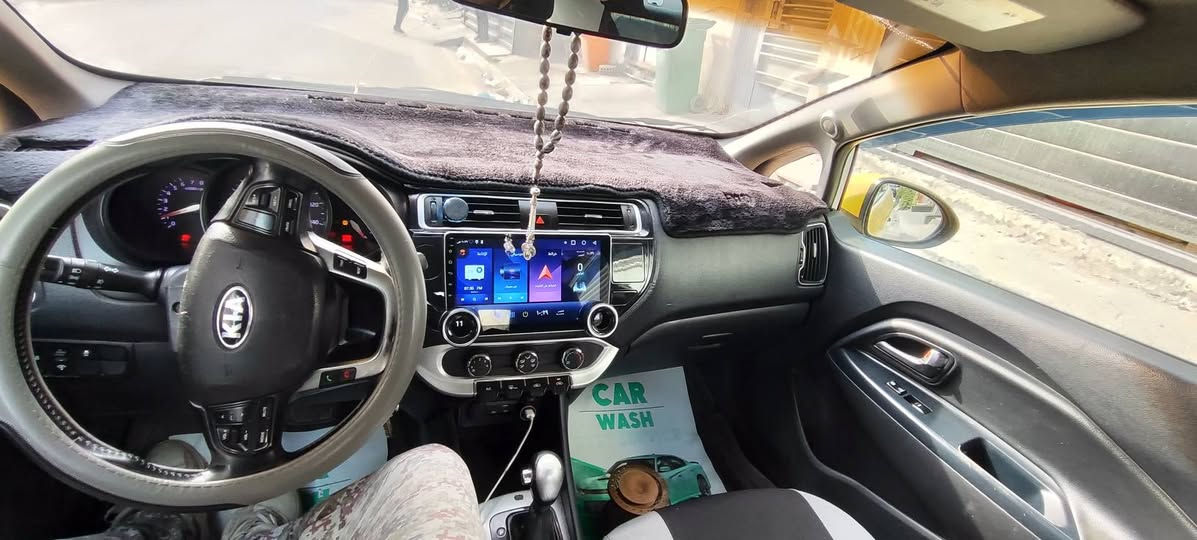 السلام عليكم كيا ريو اجره محرك 1600 وارد امريكي حادثهه بأمريكا بس خشم البنيد موجوده الصور سنوية لل29 بيهه قطعتين اموضحه بالصور امعدلات وممصبوغة رايدهه ب80 وبيهه مجال للشراي *********** واتساب بغداد, العراق
