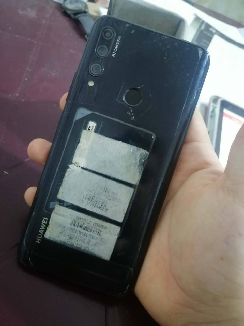 السلام عليكم هواوي واي 9 برايم  بي فقط فطر في الشاشه كامره الاماميه ماتشتغل ذاكره 128 ويا كارتونه او شاحنه السعر 75 بيه مجال للإستفسار *********** مكاني محافظة واسط مركز المدينه السعر بي مجال مكلف بل نشر اتصل على الرقم
