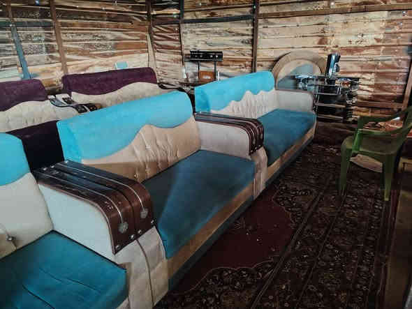 تخم ١٠ مقاعد نظيف السعر ٢٠٠ رقمي ***********
