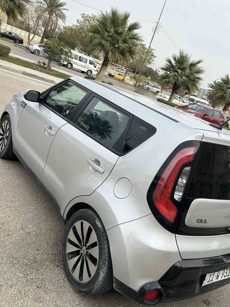 صول ٢٠١٦ بسعر ١١٧ وبيها مجال 
مكينه ٢٠٠٠ مكفوله من الفتح 
سياره جديده ع وضع الشركه ماشيه ٢٧ الف فقط 
حداديه ع وضع الشركه 
تبريد تدفئه خير من الله 
رقم بغداد انكليزي تحويل مباشر 
اربع قطع صبغ بدون تبديل ليبل واحد 
استخدام منزلي عنوانها بكربلاء حي رمضان 
هاتف / ***********
