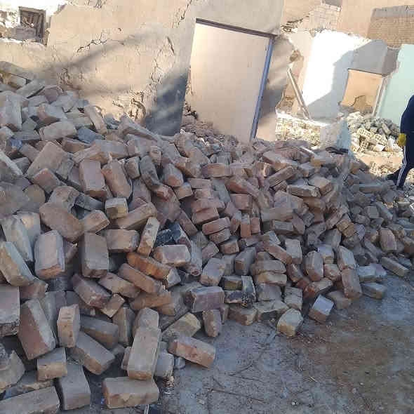 يوجد طابوق عادي للبيع منظف بكميه بال 30,000 التواصل على الرقم 
*********** والرقم الاسيا بي واتساب 
***********
