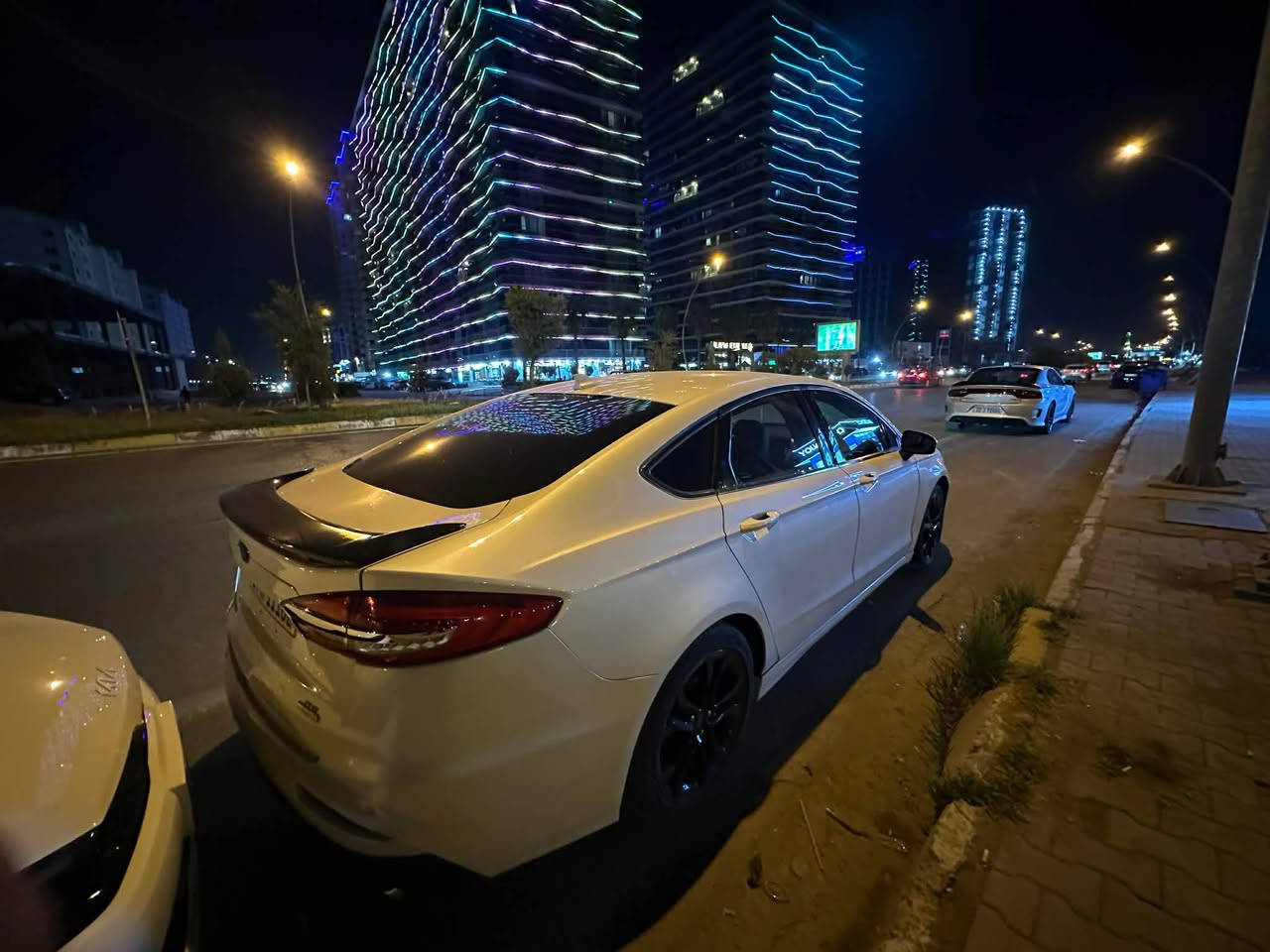 فورد فيوجن 2020 SE
ضرر جاملغ فقط 
محرك 1.5 تربو 
ماشيه 50 ميل 
مكان السيارة اربيل 

*********** أربيل, العراق
