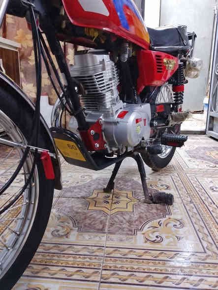 السلام عليكم دراجه للبيع نامه شلامجة اصلي رقم وسنويه وبسمي مديل 2023 نضافه فول تشوف بعينك واكفلك من المكينه صفحت اكلجات ما مفتوحه تحويل شوكت ما تريد ولداجة مناقصها ايشي مكاني البصرة الجمعيات ولسعر مليونين وميه وبيها مجال بسيط للشراي رقم الهاتف ***********
