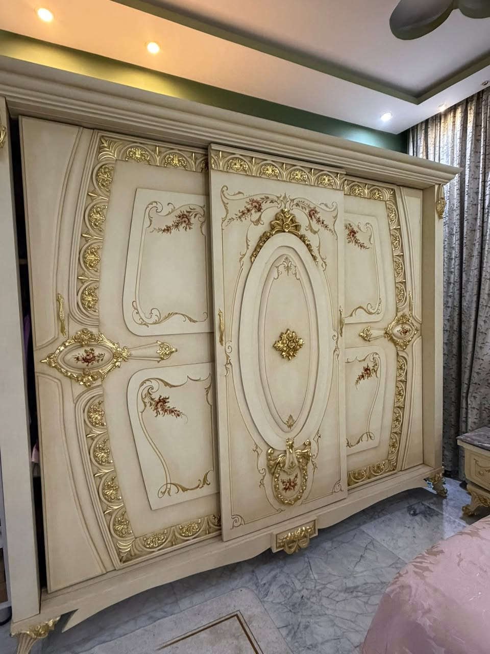 السلام عليكم غرفه زان مصري كنتور سلايت 6 أبواب استخدام بسيط 7 قطع السعر مليون وربع


**إذا كنت صاحب هذا الإعلان وتريد حذفه لأي سبب، رجاءا أرسل رسالة إلى الدعم الفني**