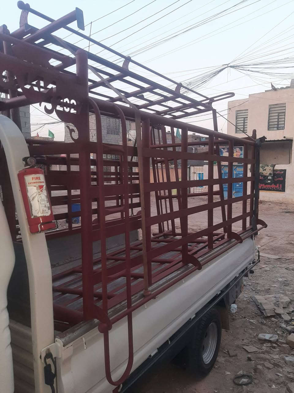 سلام عليكم للبيع محجر كيه حمل نثيه محجر تفصال جديد بعده حته ما مزرف درج هوك شبجه سبايد مكان بغداد الرقم ***********
