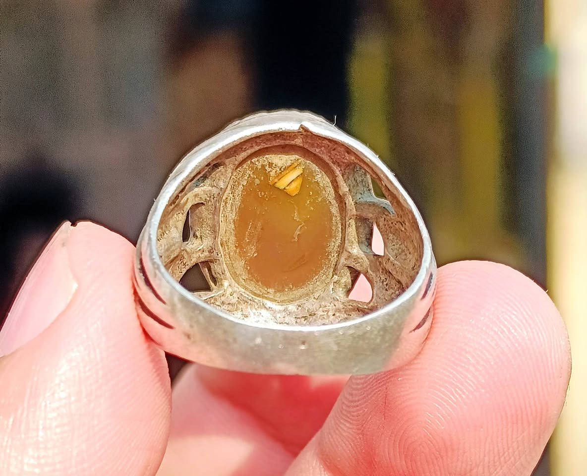 سلام عليــــكم 🫷🏿👇👇رمضان مبـارك 

تحفه وقديم(سليماني زيتوني الخاتم قديم) 
عين 👁 عطــــف 

صياغه يدويه فضه عراقيه.. 
قيــــــاس الخاتم(22..23)

يوجد توصيل بدون مراوس او حجز مكاني سماوه سعـــره مع التوصيل(40)🖤🖤 السماوا, المثنى


**إذا كنت صاحب هذا الإعلان وتريد حذفه لأي سبب، رجاءا أرسل رسالة إلى الدعم الفني**