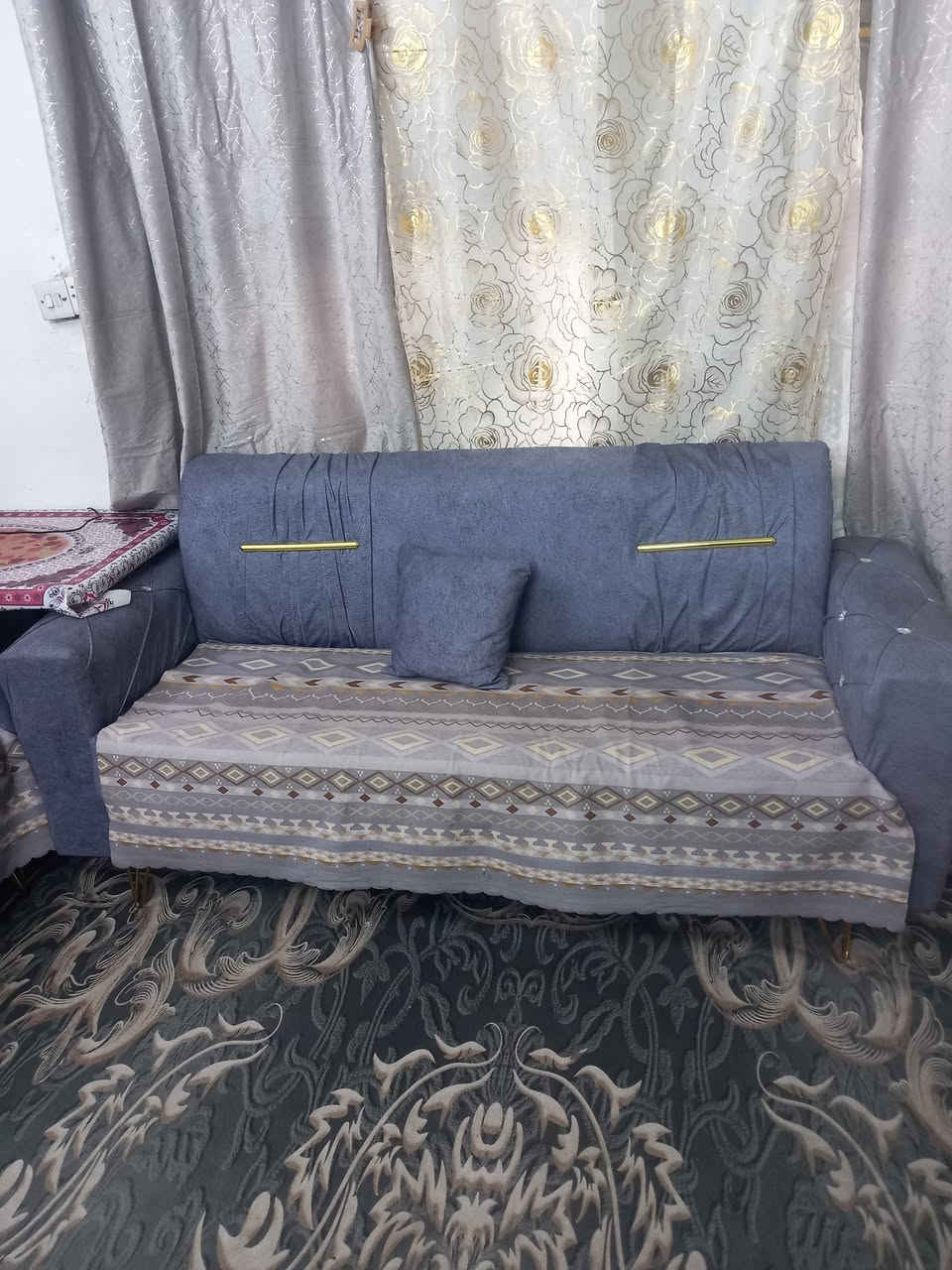 السلام  
تخم 10 مقاعد جديد  نظيف مستعمل  شهر  
 سعره 400 وبيها مجال للشراء 
  اتصال واتساب 
 ***********
