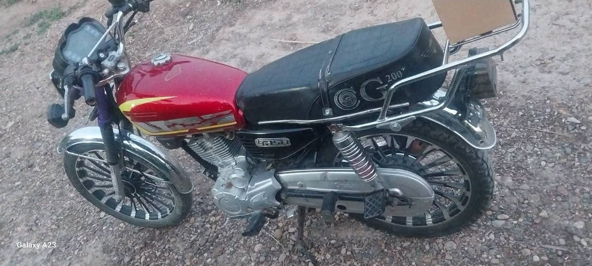 السلام عليكم دراجه سونك خمسة كير موديل25 اوراق 3 محرك 200 محرك مكفول لاتبخير ولا نضوح اوياله مكفوله من العواج دراجه ناعمه خير من الله السعر 750 وبيها مجال للشراي المكان يوسفيه معمل زينب وهاذا الرقم بي واتساب ***********
