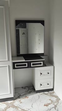 غرفة نوم • خشب تركي كاستمونا • ضمان ٥ سنوات