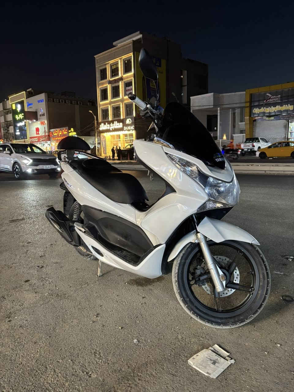 PCX جيل اول (للبيع)
مكينه 150 
مكينه مكفوله كفاله عامه من النضوح والتبخير 
كهربائيات كله شغاله حساس ازدحام 
سويجات ثنين 
دراجه ماشيه (22) 
دراجه شلعه ومعدل خير من الله 
اي استفسار اتصال ( ***********)
