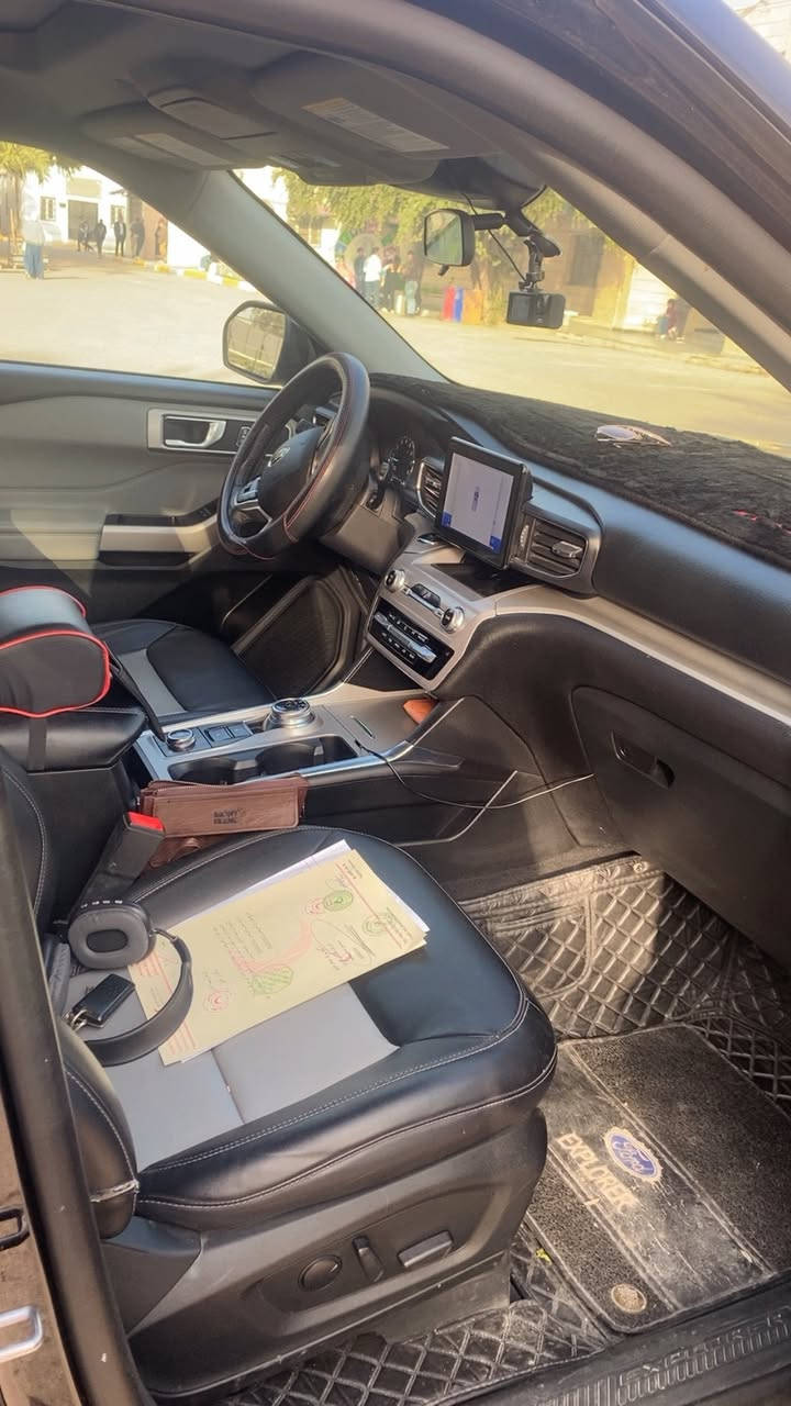 𝐅𝐎𝐑𝐃 𝐄𝐗𝐏𝐋𝐎𝐑𝐄𝐑-𝐗𝐋𝐓 𝟐𝟎𝟐𝟑                        
فورد اكسبلور موديل : 2023
اللوان : اسود
عدد المقاعد : 7 راك
حجم المحرك : 2.3L ( 4,سلندر )
حادث  السيارة : دعامية امامية والبراكيت الامامي السيارة مبدل فقط دعامية وبراكيت امامي
رقم بغداد وبأسمي
الـمـواصفات :
كيــــج الكــــترونــــي
بصمة ابواب
بصمة تشغيل
شاشة دشبول ديجيتال
كــــاميــــرا 
كير ماوس 
هاند بريك بصمة
اوتو هولد : 𝐀𝐔𝐓𝐎 𝐇𝐎𝐋𝐃
اوتو ستارات : 𝐀𝐔𝐓𝐎 𝐒𝐓𝐀𝐑𝐃
اوتو ستوب : 𝐀𝐔𝐓𝐎 𝐒𝐓𝐎𝐏
رادار امامي (تحديد مسار)
رادار جانبي  (نقاط عمياء)
رادار خلفي (التحذير من الاصطدام)
حساسات خلف
انظمة قيادة متعددة
تبريد لمس
تبريد مركزي
تحكمات استيرن
استيرن هيتر
كشنات : 𝐕𝐢𝐩
كشنات كهربائي 
كشنات هيتر 
صندوق شفط كهربائي 
لايتات 𝐋𝐄𝐃 ليد عدسة زينون
بلوجكترات 𝐋𝐄𝐃 ليد بيلادي
بكلايتات 𝐋𝐄𝐃 ليد بيلادي
ويل كروم 
تفاصيل اكثر الاتصال على الرقم
𝐖𝐡𝐚𝐭𝐬𝐀𝐩𝐩-
***********
