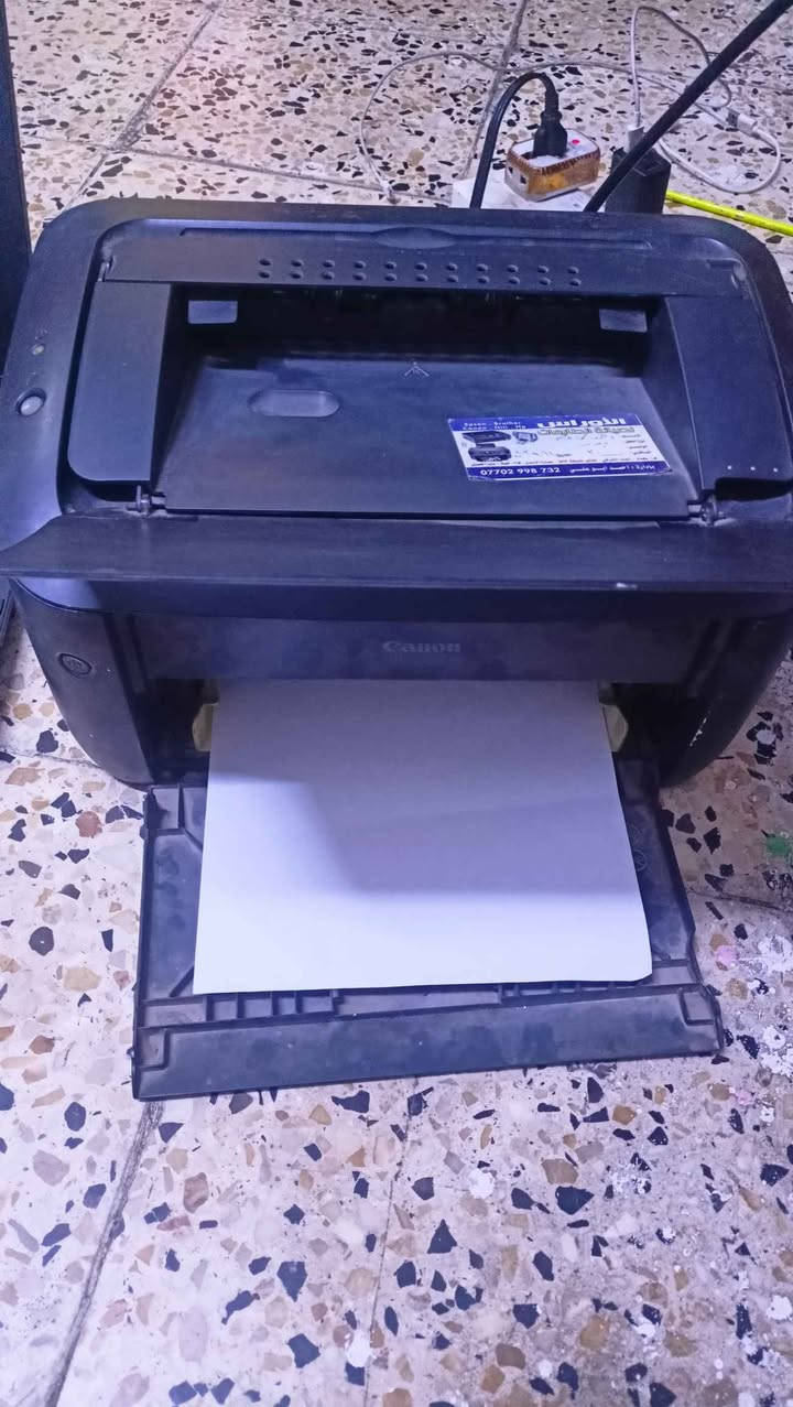 حاسبه دل نضيفه جدا 
كور 5 جيل الخامس
رام 4 كيكا 44
64 بايت
حاسبه كامله كل البرامج تقريبا 
طابعه كانون نضيفه شغاله 
حاسبه+طابعه/175. الف
استفسار *********** بغداد, العراق
