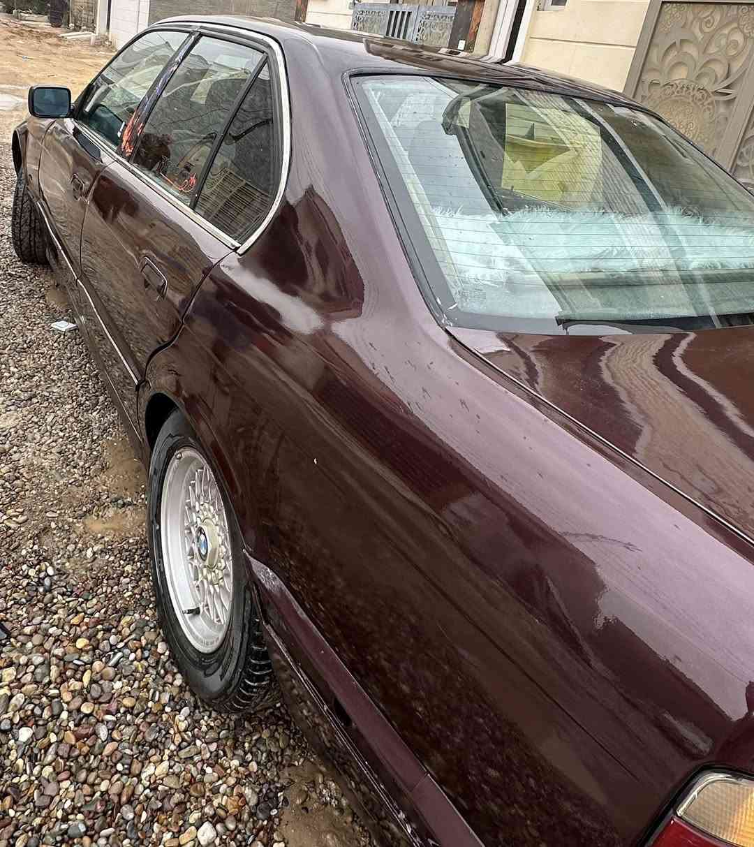 سلام عليكم
بيئم 525  مسكر فانوس 

رقم كركوك مشروع وطني 

شرط التحويل عندي وكاله عامه 

سنويه جديده 

2028 

سياره شرط  

كير محرك شرط 

كهربائيات  كلها شغاله 

سنتر لوك شغال 

صدر اماني خلفي جديد 

داخل جلد سياره 

تدفئه تبريد شغال 

باتري جديد 

 مصبوغه عام جمالي 

سعر 55 وبي مجال بسيط 

عنواني تكريت 

***********
