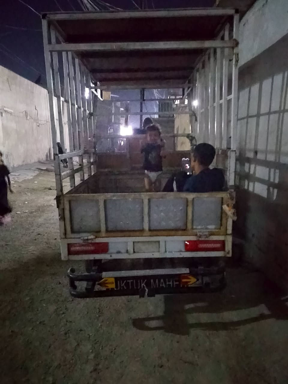 سلام عليكم ستوته للبيع مكينه مال 21تخبل مكفوله مكينه من كلشي ستوته كامله مكمله محجر ولبدي طويل ***********بغداد العبيدي
