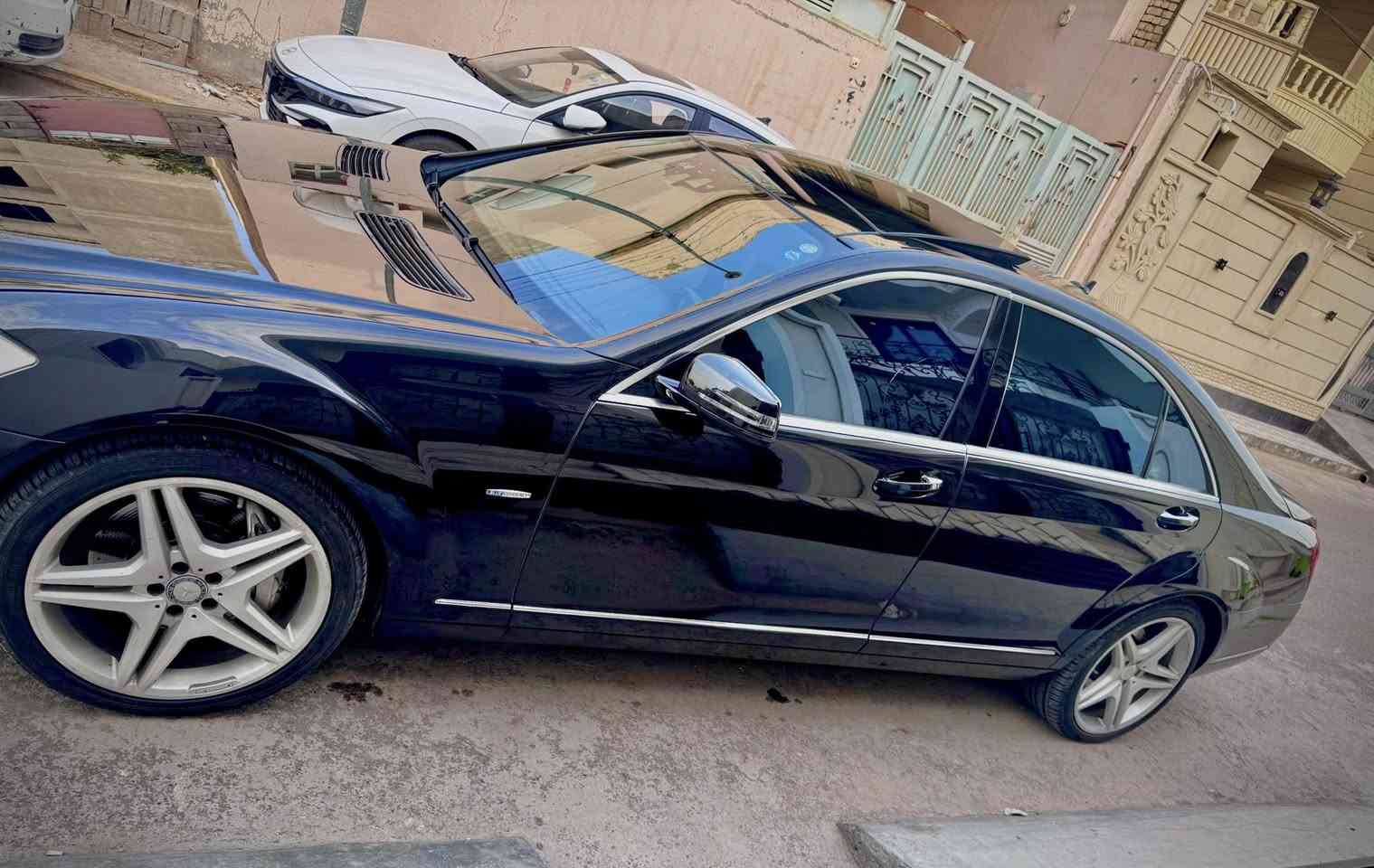 مارسيدس

موديل ٢٠١٢ رقم سليمانيه مع باج تضليل 

محرك 8V 500s تون تيربو

سيارة خليجية فول مواصفات كلين فقط دعاميه اماميه صبغ

ماشية 159k الف

سيارة جاهز وكامله علئ اكمل وجه

المواصفات :

اوتو بارك وتحديد مسار وتحكم كشنات خلفي وامامي كهربائي

بانوراما+ رادار امامي + جانبي + جكات + مري شفط +كأمره نهاري وليلي 

تبريد وتدفئة المقاعد الاماميه والخلفيه وحفظ المقاعد الاماميه والخلفيه 

تليفون و خمس بردات كهرباء 
 سايد بريك بصمه

3 قطع تبريد + شفتات ستيرن + نضام سير على خطوط +تحكم الكتروني للتبريد خلفي

ستيرن كهرباء وداخل السياره بيجي 

السعر :245 

مكان : الفلوجه

الاستفسار : ***********
