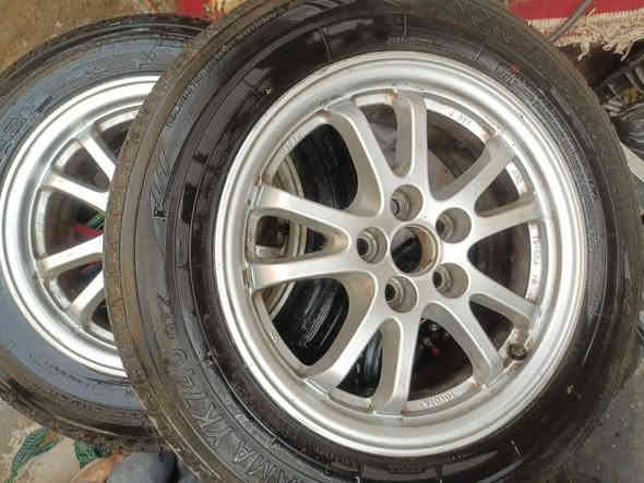 سلام عليكم ورحمة الله وبركاته 

البيع اربع تايرات سياره كورلا هايبرد 2022 مع ويلكاب اصلي

تايرات زوج نضيف
و زوج الثاني شويه تعبان

السعر 150 الف

تواصل خاص او على رقم *********** بي وتساب
