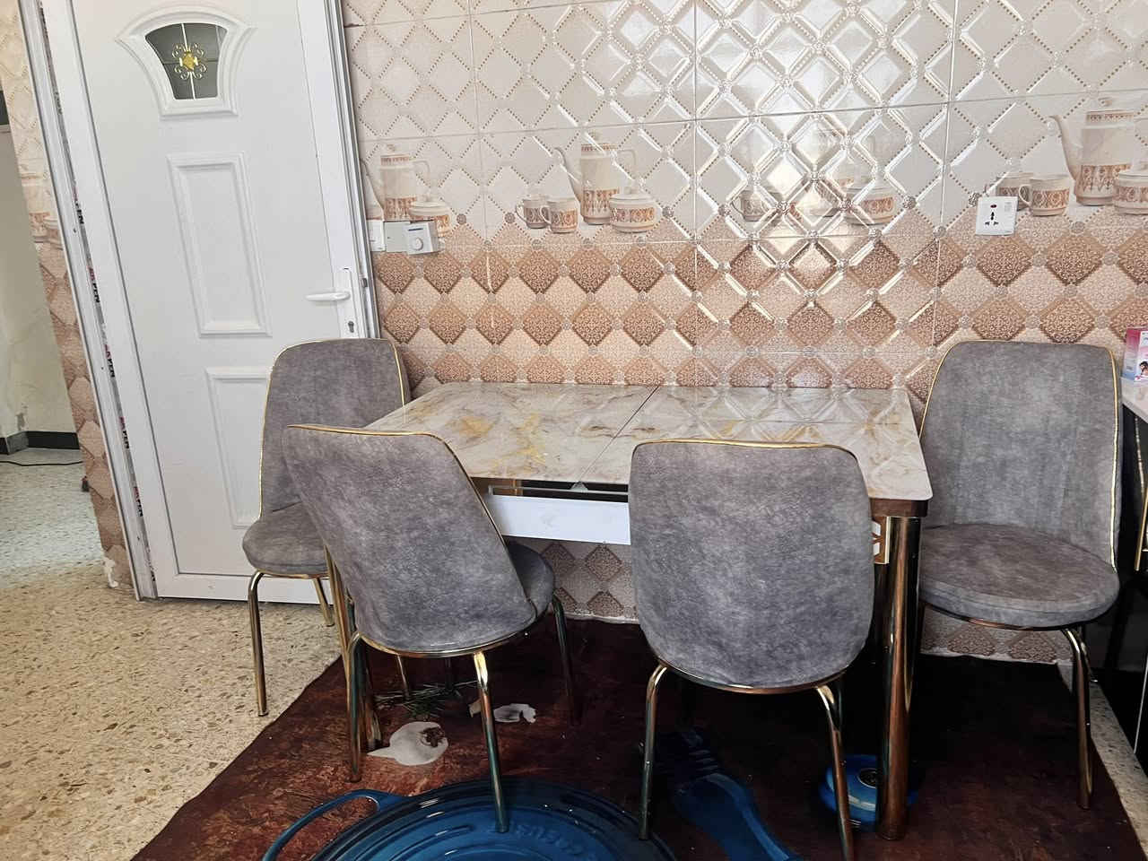 بيع اغراض  � للبيع أغراض منزلية بحالة ممتازة 🔥


**إذا كنت صاحب هذا الإعلان وتريد حذفه لأي سبب، رجاءا أرسل رسالة إلى الدعم الفني**