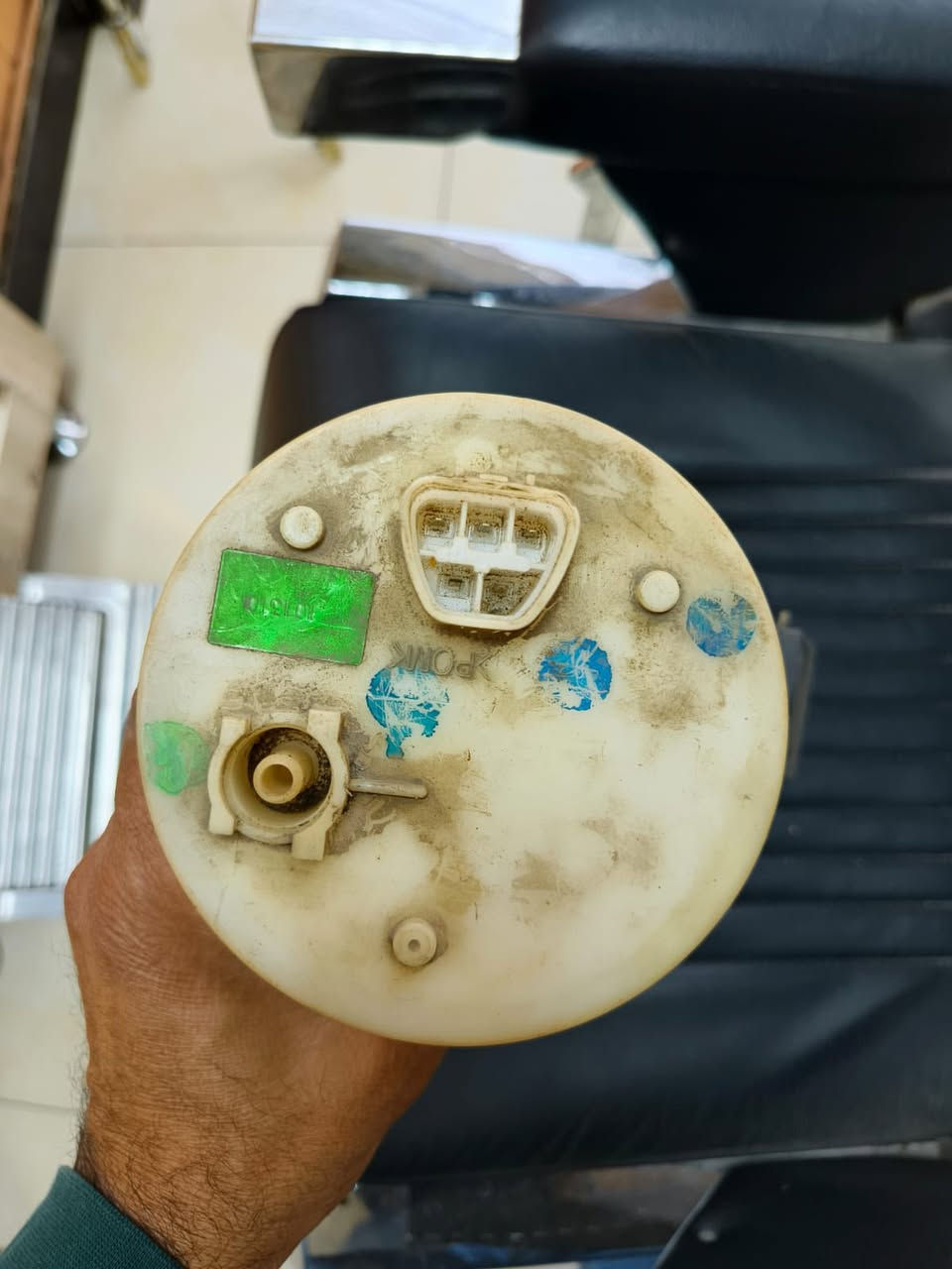 السلام عليكم 
متوفر غراض كورلا بيكاتشو من موديل 2002 إلى 2007 
قاعدة فيت بم 
شريط استيرن
كيلو متر 
سفايف مال باب تخم
ولف حملوه
*********** بي وتساب
