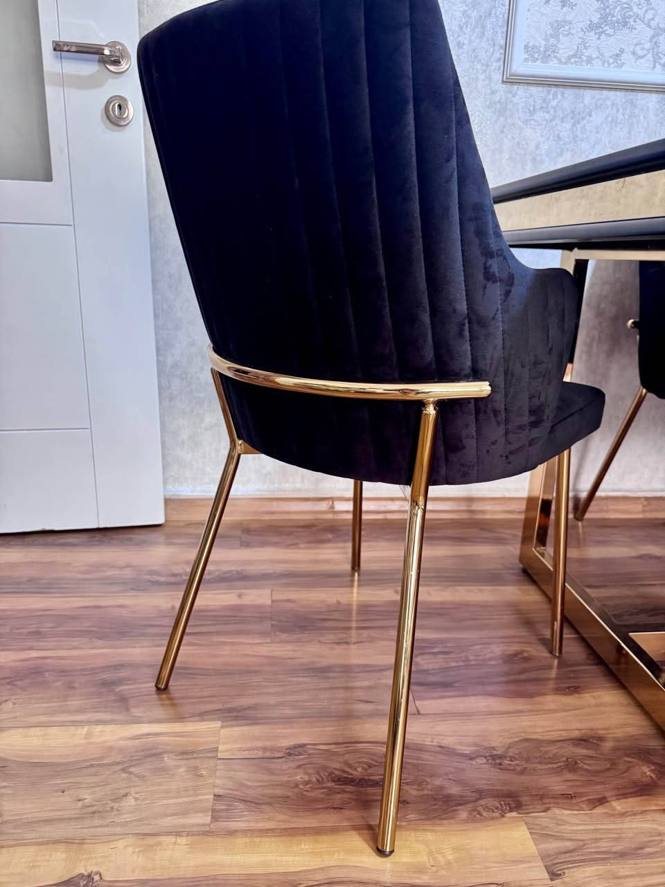 ميز طعام و٦ كراسي قياس ١٨٠ سم ماركه تركية غير مستخدم ثقيل جدا دهوك, العراق


**إذا كنت صاحب هذا الإعلان وتريد حذفه لأي سبب، رجاءا أرسل رسالة إلى الدعم الفني**