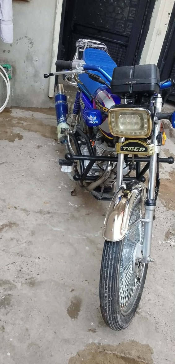 موديل 21 شرط ما مفتوح سعر 575 وبي مجال بخاص مفتوح


**إذا كنت صاحب هذا الإعلان وتريد حذفه لأي سبب، رجاءا أرسل رسالة إلى الدعم الفني**