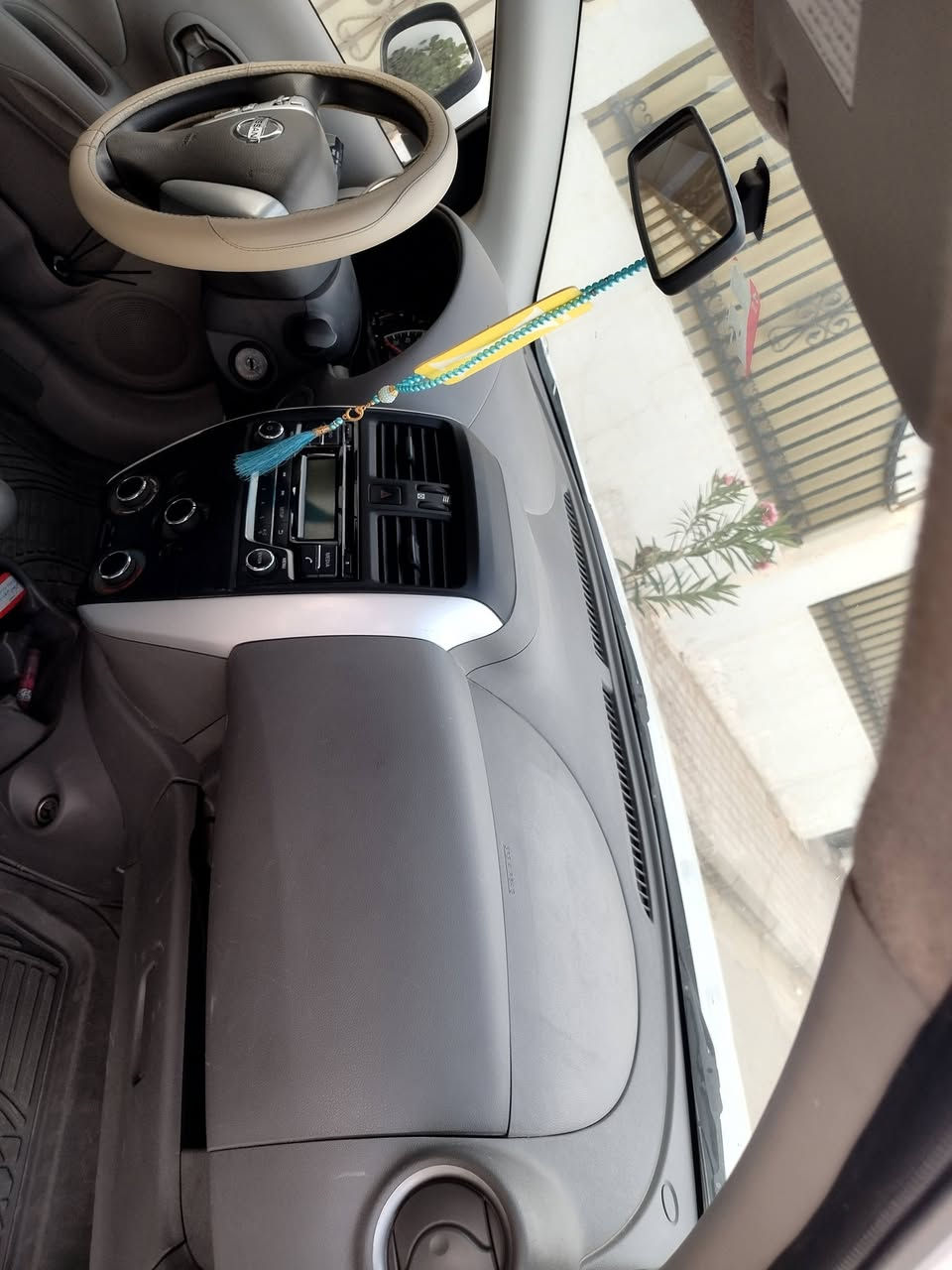 نيسان صني هندي كفاله لاصبغ ولاتبديل بيه بارد فقط مديل ٢٢ حره بدون لوحات للاستفسار *********** غير متواجد على الفيس
