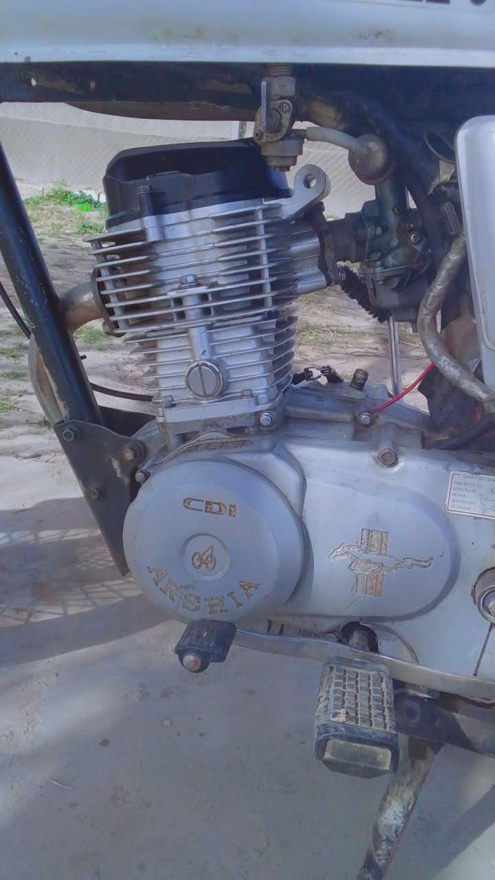 السلام عليكم اخون دراجه. ايراني 4 كير
نضافه كدام عينك اخي.  كهرباأيات كلها شغاله.  مكينه شرط نشاط فول . تخم تاير جديد   السعر 300 وبيها مجال.   للستفسار  ***********  وتساب مفتوح.
