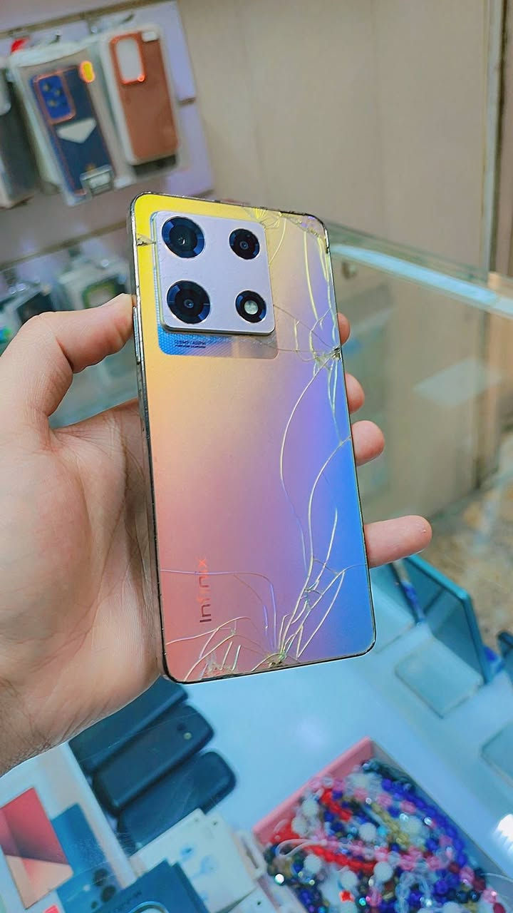 انفنكس نوت 30 برو ظهره مكسور والشاشه بيه فطر زغير وشخوط الباقي شغال سعره 90 الف


**إذا كنت صاحب هذا الإعلان وتريد حذفه لأي سبب، رجاءا أرسل رسالة إلى الدعم الفني**