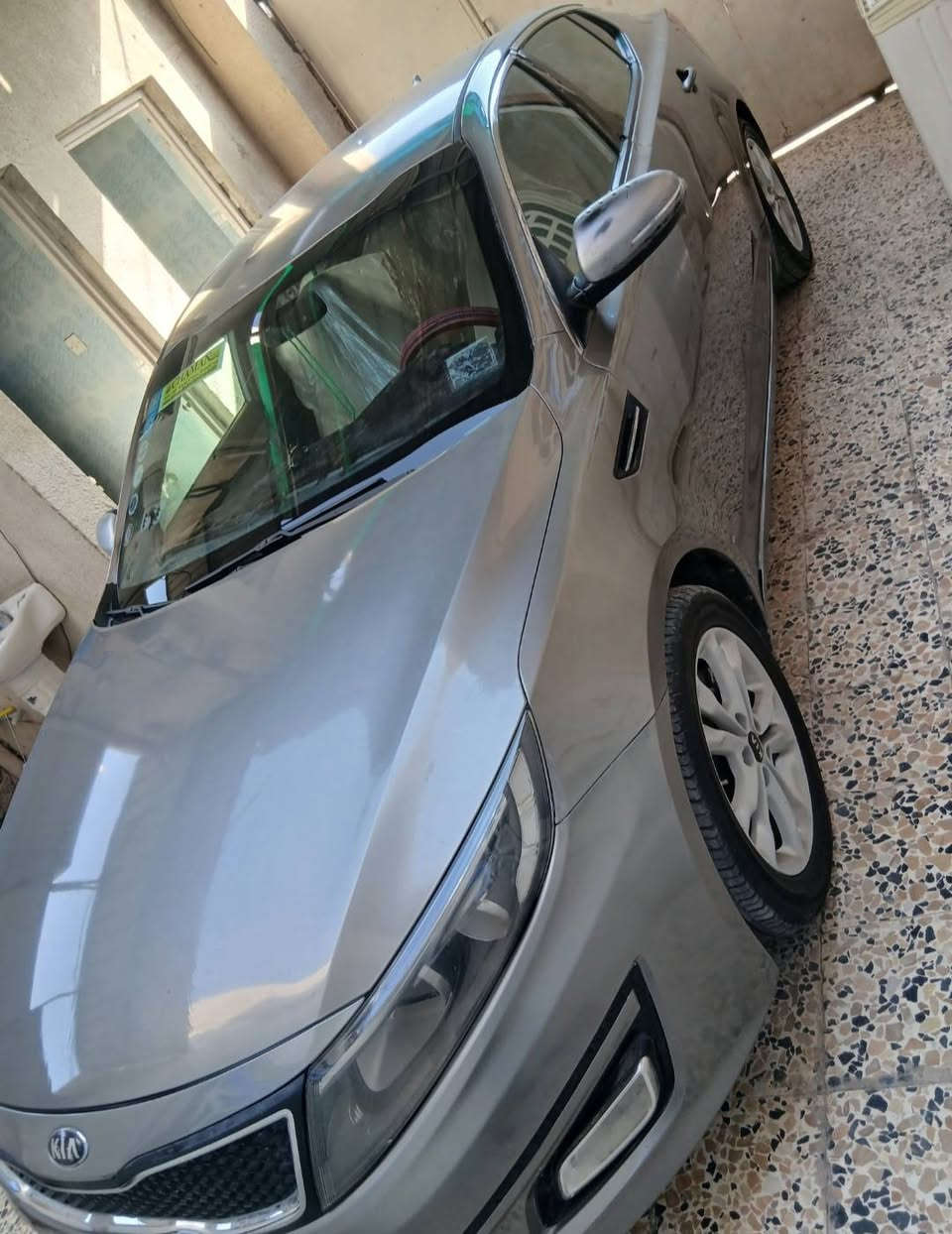 السلام عليكم سيارة كيا اوبتيما وارد امريكي للبيع او المراوس موديل ٢٠١٢ رقم انكليزي ميسان مميز سيارة بأسمي وجاهزة من كل شي تبريد مكينه كير خير من الله مكينة ٢٤٠٠ سيارة بيها صبغ احزام فقط بدون قمارة والصندوك مكفولات من الصبغ 
السعر / 102
للتواصل / ***********
