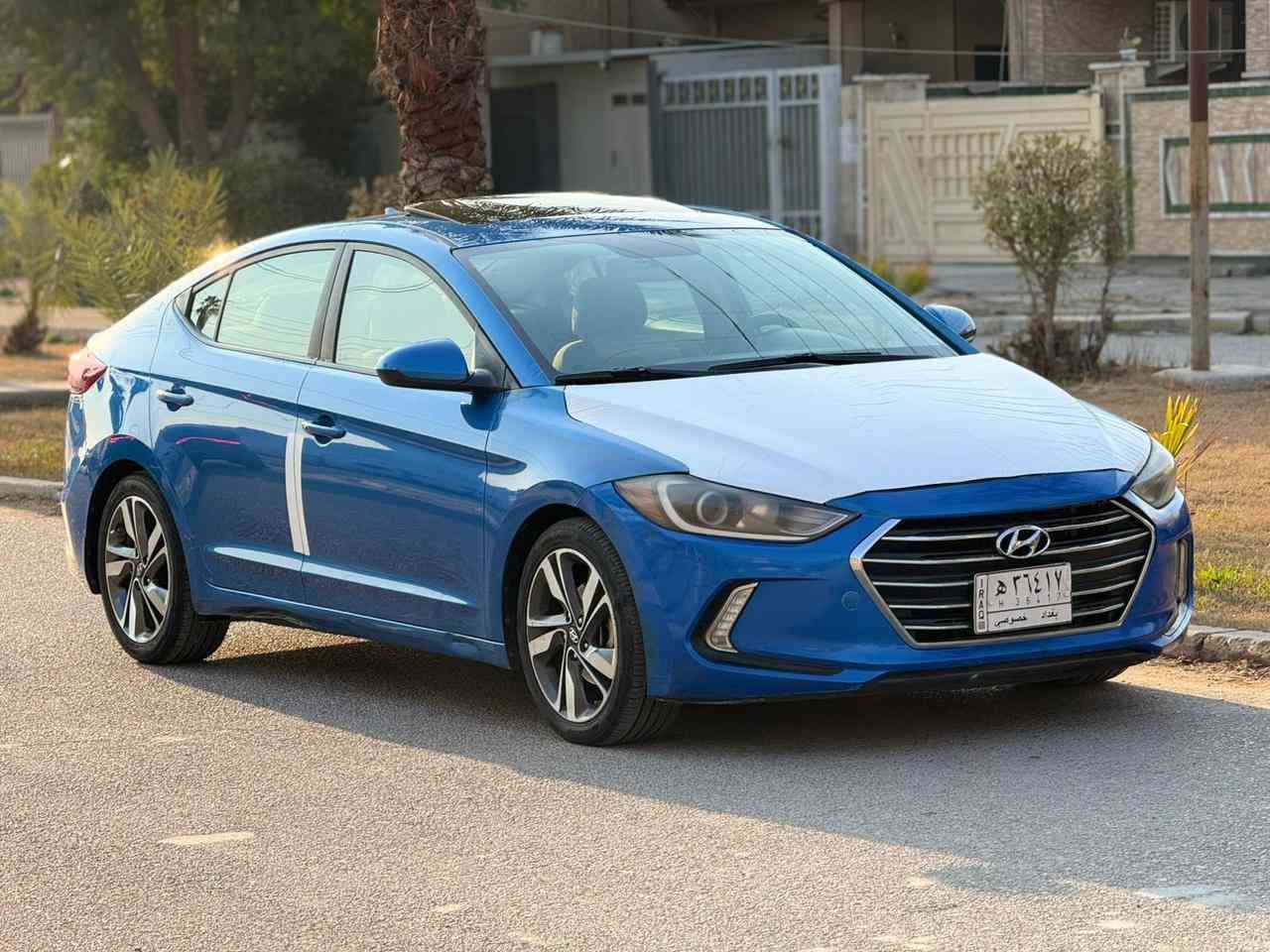 السلام عليكم خوان هونداي النترا موديل 2018
وارد امريكي 
كلشي موضح بل صور الحادث و العداد 
فتحه بل سقف فول مواصفات 1/1 
سعرها 110 وبيها مجال 
العنوان بغداد للاستفسار ***********
