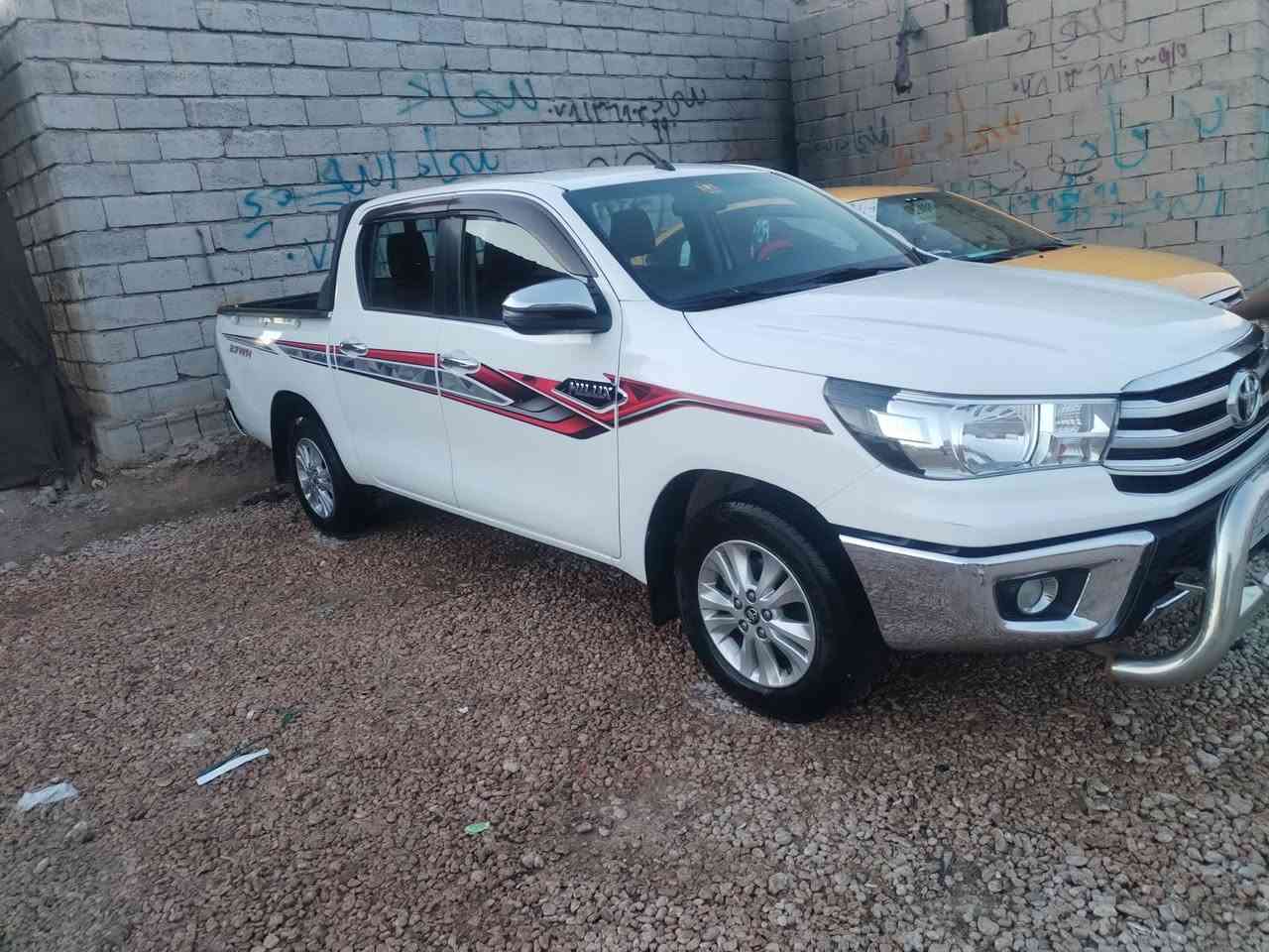 هايلوكس موديل 18 مكفوله ساز رقم بغداد جديده سياره ماشيه 300 تايرات جديد صدر شركه كله سياره ع شركه فول عده البصمه اوتوماتيك السعر 235..... مكاني الديوانيه ***********
