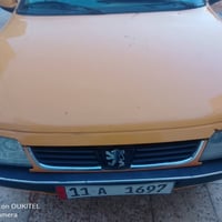 بيجو 405 لبيع موديل 2014 تحويل ثاني يوم بسمنه تبريد شغال بس نقصه ترتيب...
