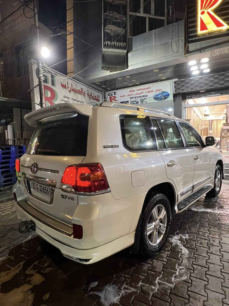 السلام عليكم للبيع لأندكروز موديل 2014
معروضه (390 )او بيها مجال VXR رقم اربيل الجديد دولي بسمي تحويل ثاني يوم مكفولة كفاله عامه
فول مواصفات 1/1
حساس امامي
حساس خلفي
بصمه تشغل
بصمه اوبواب
فتحه سلايت
كشنات جلد اصلي
كشن كهرباء اتلاث حركات
محرك V8 
تشغيل عن بعد
8 ايرباك 
زراكات لايت 
مري شفط و قلاب 
مثبت سرعه 
سبعه راكب 
ثلاث قطع تبريد 
تحكمات ستيرن كامله 
4كامرات 
مطفايه حريق 
وباقي مواصفات معروفه. 
اللاستفسار على رقم *********** خاص  مغلق 🔏
