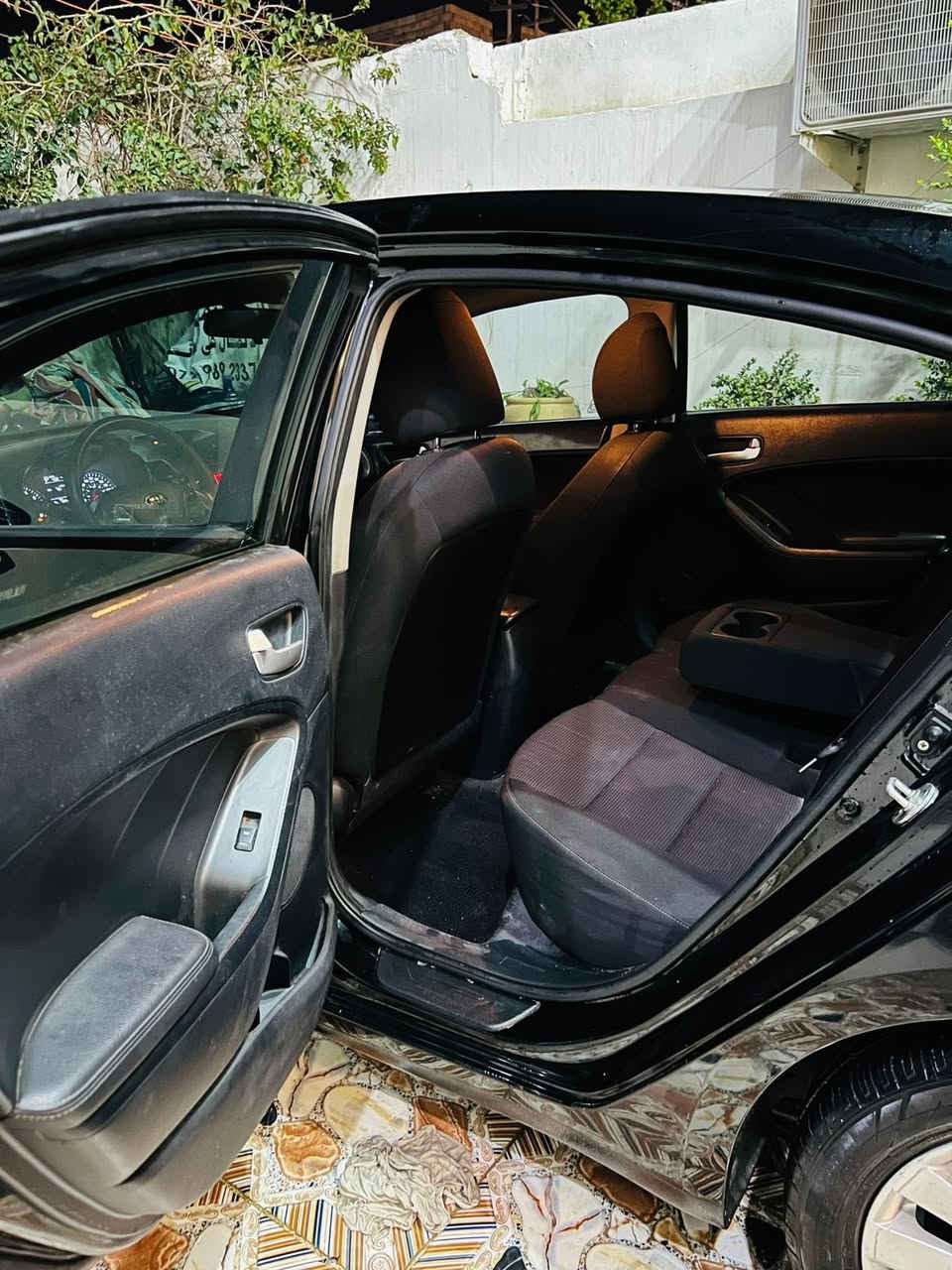 فورتي موديل ٢٠١٧ 
للبيع وبسعرك كلش مناسب 
السعر ١٠٧ فقطط
حادث السياره سطحي  بابين صبغ ومع هلال الجاملغ الخلفي 
محرك السياره دوش 
كير سياره اي تي 
تحكمات ستيرن محرك ٢٠٠٠ 
ماشيه ١٦٠ 
قطعتين صبغ
تايرات السياره جديده 
باقي المواصفات المعروفه 
مكان السياره سامراء 
الاتصال ***********
